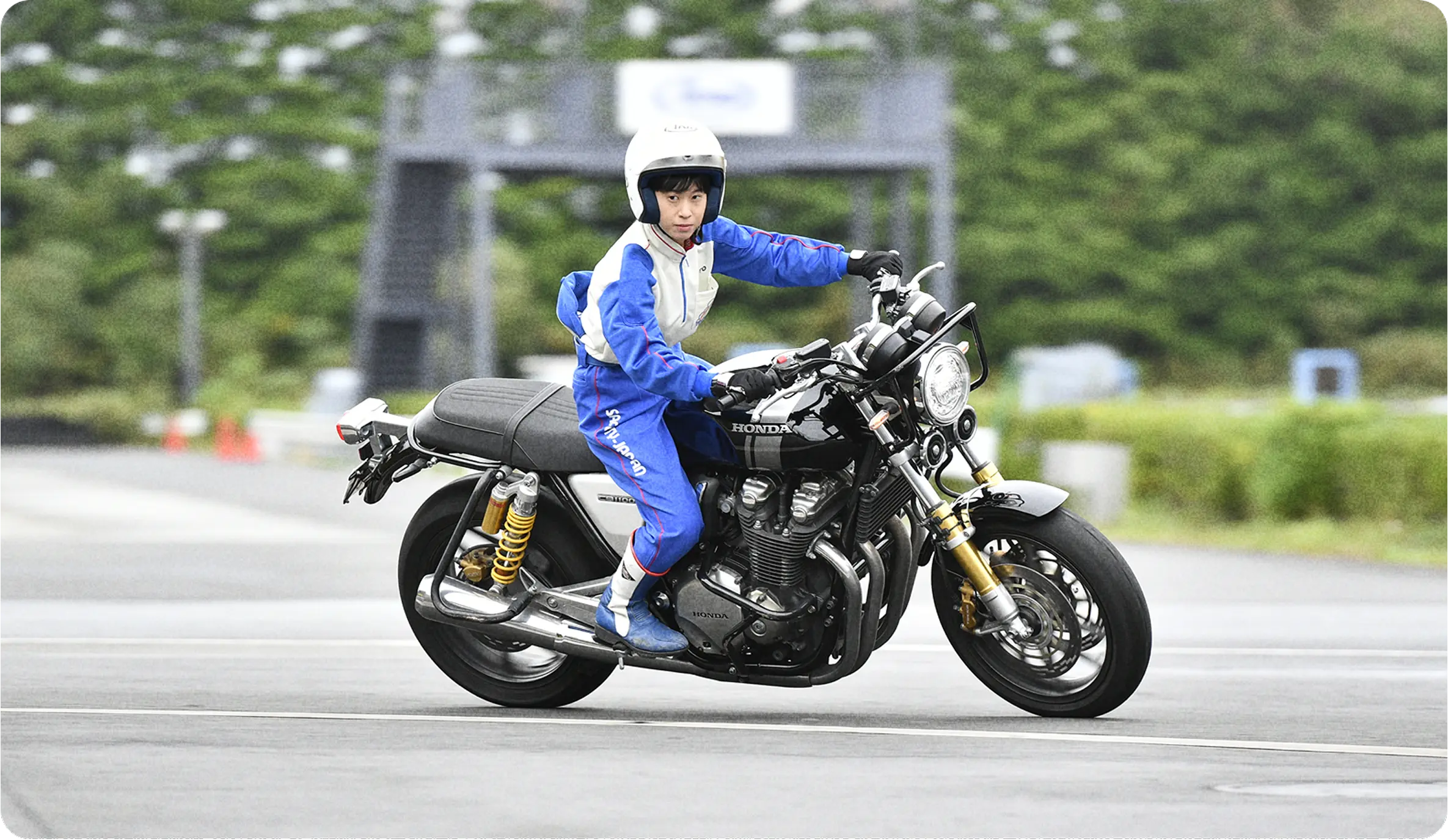 交通教育担当S.M.のインタビュー写真