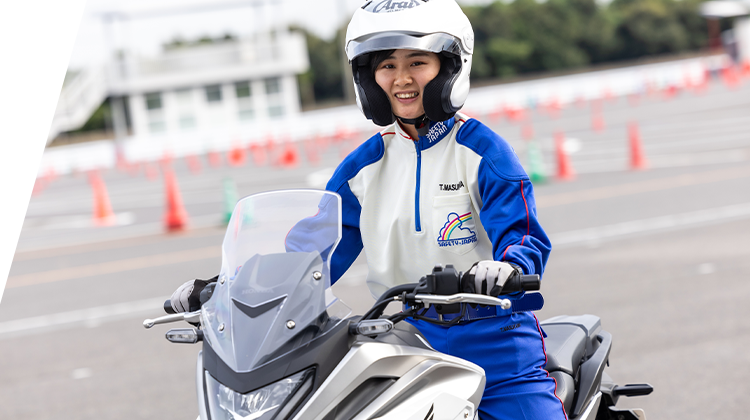 バイクが好きだからこそ、バイクで悲しむ人をなくしたい。